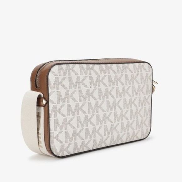 MICHAEL KORS
Maeve Crossbody Bag - Picture 3 of 6